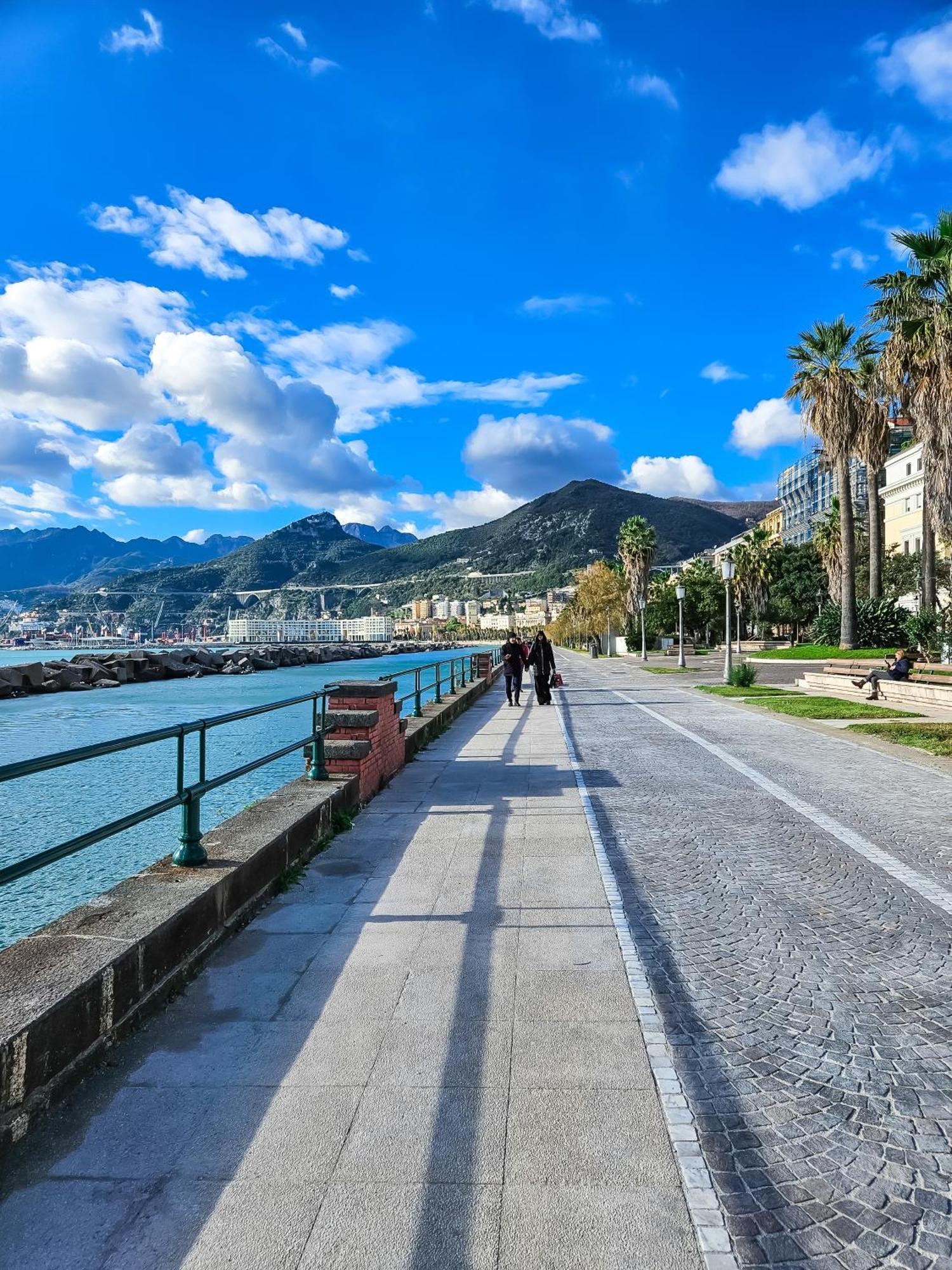 Salerno Casa Vacanze Екстериор снимка